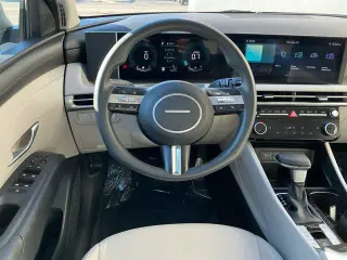 Hyundai TUCSON 2025 SEL 4dr SUV
