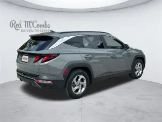 Hyundai TUCSON 2024 SEL 4dr SUV (versión de mitad de año)