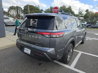 Nissan Pathfinder 2024 AWD SV 4dr SUV