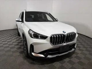 BMW X1 2023 tracción total xDrive28i vehículo de actividad deportiva de 4 puertas
