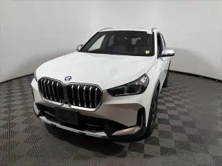 BMW X1 2023 tracción total xDrive28i vehículo de actividad deportiva de 4 puertas