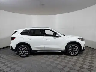 BMW X1 2023 tracción total xDrive28i vehículo de actividad deportiva de 4 puertas