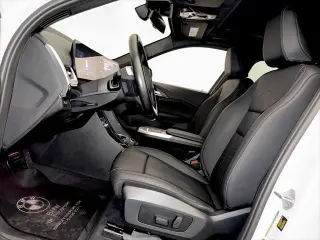 BMW X1 2023 tracción total xDrive28i vehículo de actividad deportiva de 4 puertas