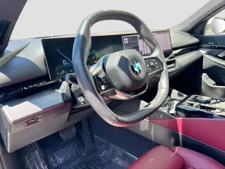 Serie 5 BMW 2024 tracción en las cuatro ruedas 530i xDrive 4p Sedan