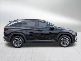 Hyundai TUCSON 2026 AWD SEL 4dr SUV