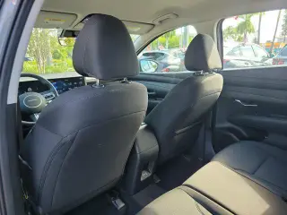 Hyundai TUCSON 2026 SE 4dr SUV