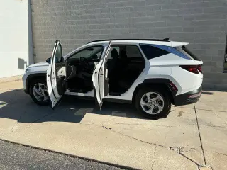 Hyundai TUCSON 2024 SEL 4p SUV (lanzamiento de mitad de año)