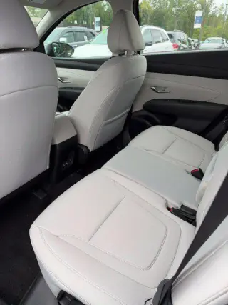 Hyundai TUCSON 2026 AWD SE 4dr SUV