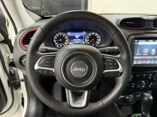Jeep Renegade 2023 4x4 Trailhawk 4dr SUV