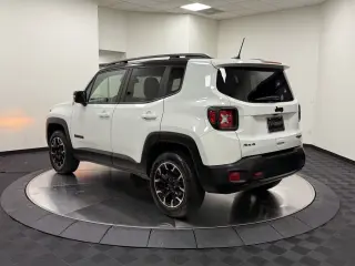 Jeep Renegade 2023 4x4 Trailhawk 4dr SUV
