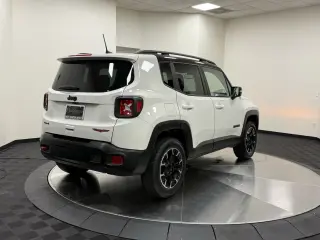 Jeep Renegade 2023 4x4 Trailhawk 4dr SUV