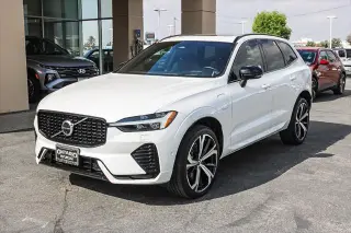 Volvo XC60 Recharge 2022 eAWD T8 R-Design 4p SUV