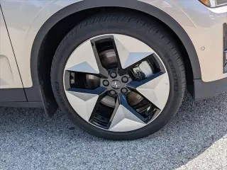 Polestar 2 2024 AWD Long Range Dual Motor 4p Fastback