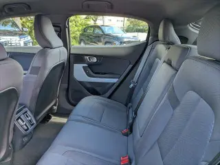 Polestar 2 2024 AWD Long Range Dual Motor 4p Fastback