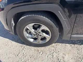Hyundai TUCSON 2024 SE 4dr SUV (lanzamiento a mitad de año)