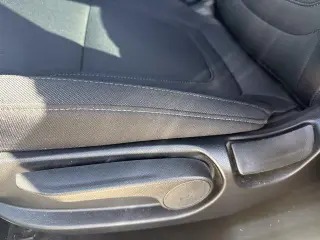 Hyundai TUCSON 2024 SE 4dr SUV (lanzamiento a mitad de año)