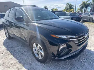 Hyundai TUCSON 2024 SE 4dr SUV (lanzamiento a mitad de año)