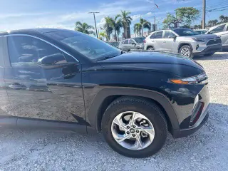 Hyundai TUCSON 2024 SE 4dr SUV (lanzamiento a mitad de año)
