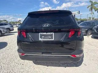 Hyundai TUCSON 2024 SE 4dr SUV (lanzamiento a mitad de año)