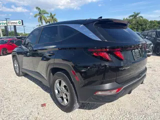 Hyundai TUCSON 2024 SE 4dr SUV (lanzamiento a mitad de año)