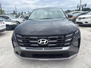 Hyundai TUCSON 2025 SE 4dr SUV