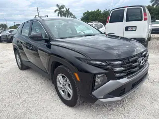 Hyundai TUCSON 2025 SE 4dr SUV
