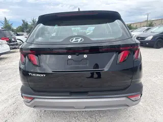 Hyundai TUCSON 2025 SE 4dr SUV