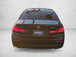 Sedán BMW 5 Series 2021 530i 4 puertas