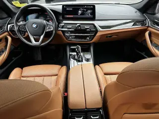 Serie 5 BMW 2023 tracción en todas las ruedas 530i xDrive sedán 4 puertas