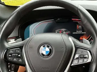 Serie 5 BMW 2023 tracción en todas las ruedas 530i xDrive sedán 4 puertas