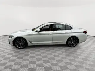 Serie 5 BMW 2023 tracción en todas las ruedas 530i xDrive sedán 4 puertas