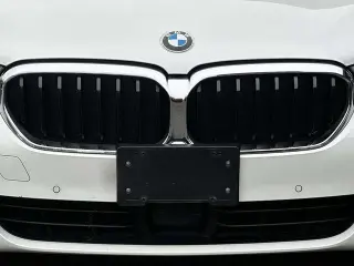 Serie 5 BMW 2023 tracción en todas las ruedas 530i xDrive sedán 4 puertas
