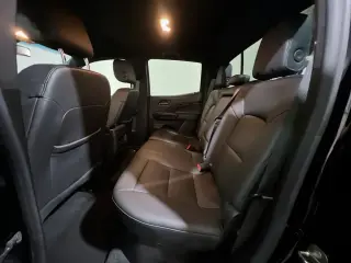 Chevrolet Colorado 2023 4x2 LT 4p Cabina de tripulación 5 pies ST
