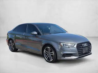 Audi A3 2019 Titanio 40 TFSI 4 Sedán