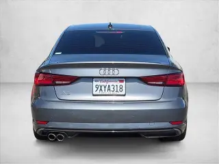Audi A3 2019 Titanio 40 TFSI 4 Sedán