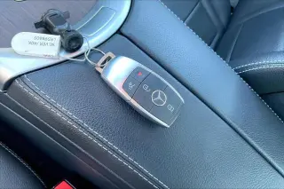 Clase C Mercedes-Benz 2020 C 300 4dr Sedán