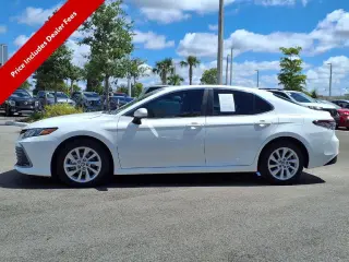Toyota Camry 2024 LE 4dr Sedan