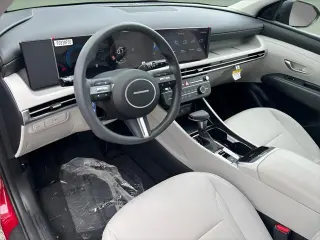 Hyundai TUCSON 2026 SE 4dr SUV