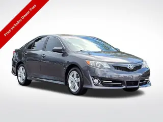 Toyota Camry 2013 SE 4dr Sedan