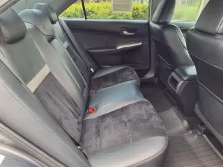 Toyota Camry 2013 SE 4dr Sedan