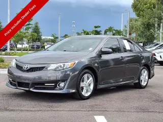 Toyota Camry 2013 SE 4dr Sedan