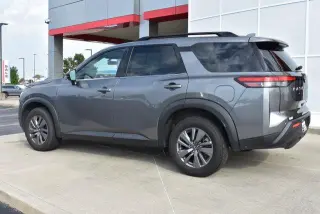 Nissan Pathfinder 2024 AWD SV 4dr SUV
