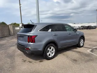 Kia Sorento 2022 LX 4dr SUV