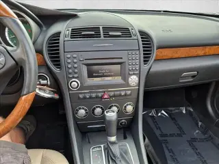Mercedes-Benz SLK 2010 SLK 300 2desc Convertible