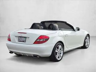 Mercedes-Benz SLK 2010 SLK 300 2desc Convertible