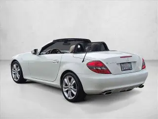 Mercedes-Benz SLK 2010 SLK 300 2desc Convertible