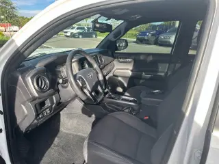 Toyota Tacoma 2017 4x4 TRD Todo Terreno 4p Doble Cabina 5.0 ft CB Corta 6A