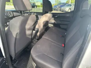 Toyota Tacoma 2017 4x4 TRD Todo Terreno 4p Doble Cabina 5.0 ft CB Corta 6A