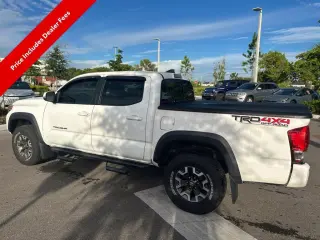 Toyota Tacoma 2017 4x4 TRD Todo Terreno 4p Doble Cabina 5.0 ft CB Corta 6A