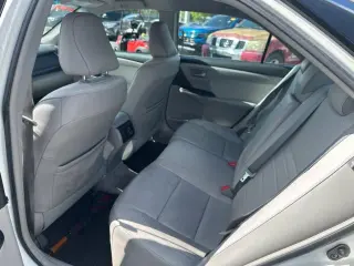 Toyota Camry 2016 XLE 4dr Sedán